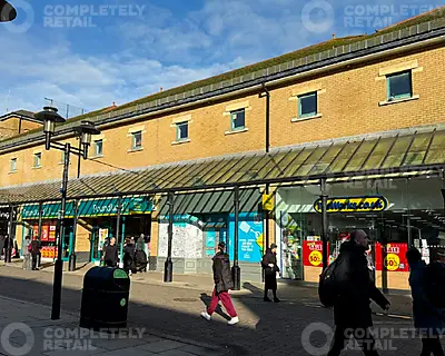 Unit SU11, Queens Square, Priory Meadow