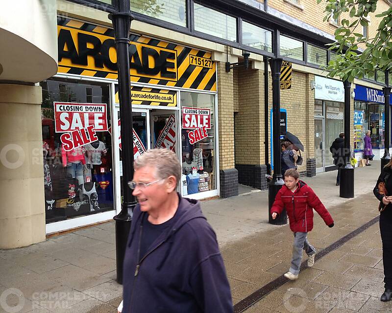 42-43, Priory Meadow - Picture 1