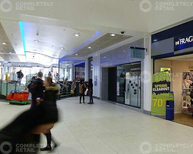 16 Acresfield Mall, Crompton Place - Picture 1