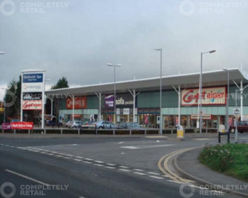 Droitwich Spa Retail Park - Picture 1
