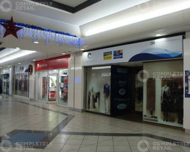 35 Teviot Walk, Cumbernauld Shopping Centre - Picture 1