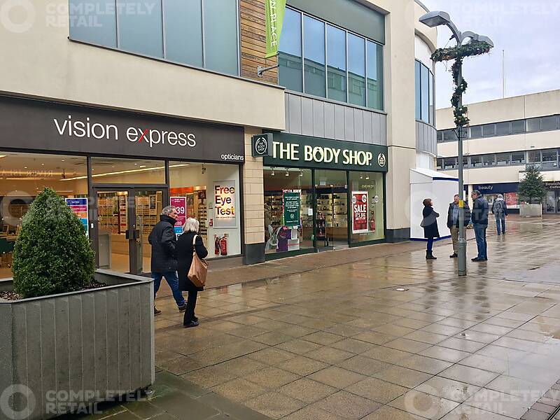 21 Willow Place, Willow Place & Corby Town Shopping, Corby - Photo