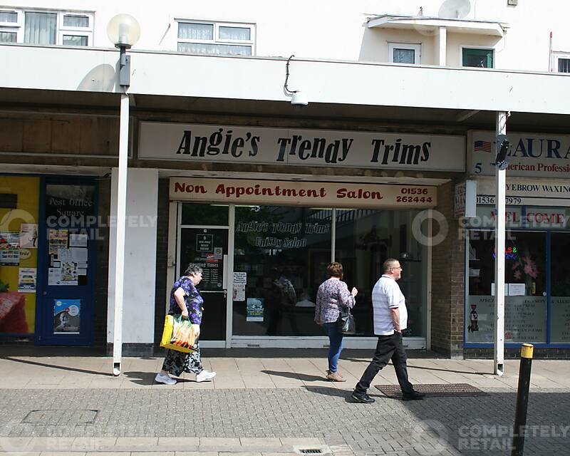 6 New Post Office Square, Willow Place & Corby Town Shopping - Picture 1