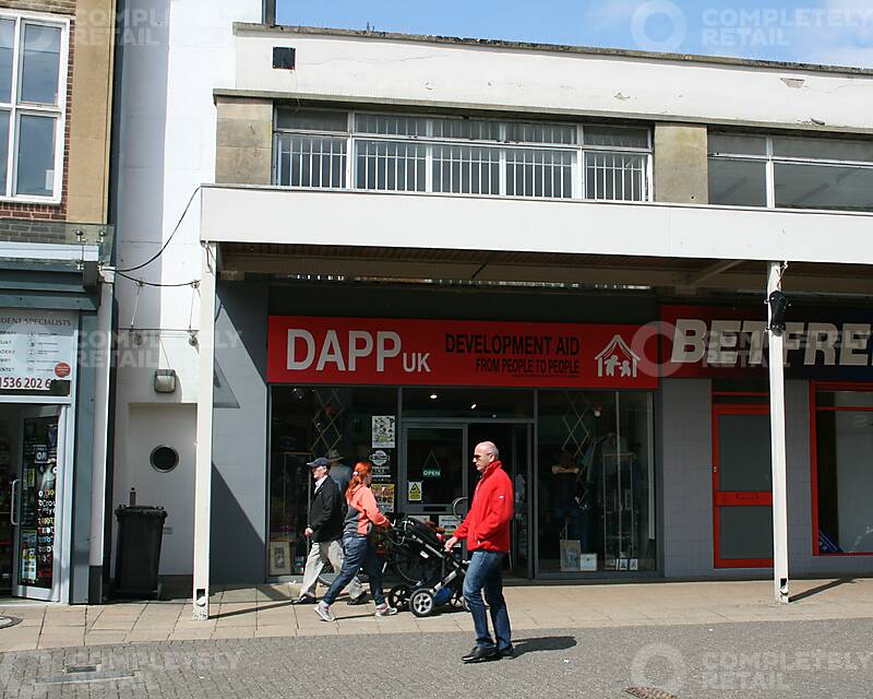 20 New Post Office Square, Willow Place & Corby Town Shopping - Picture 1
