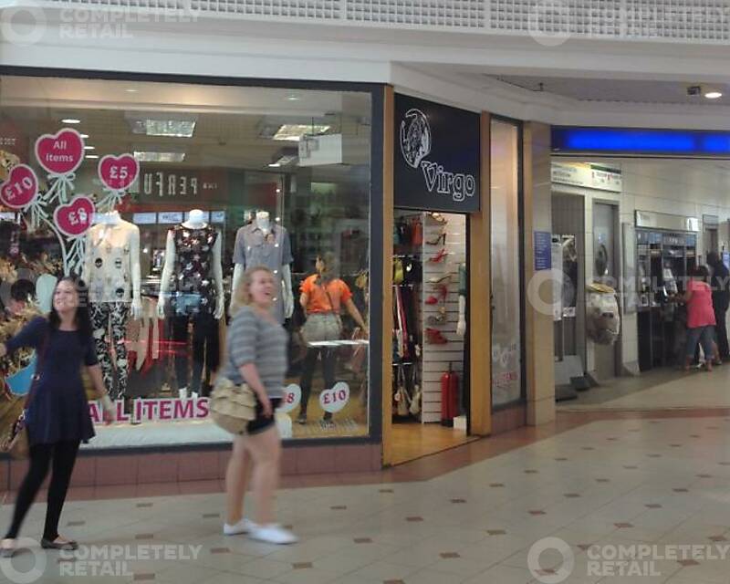 Unit 11, Broadway Shopping Centre - Picture 1