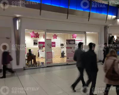 5, Capitol Shopping Centre