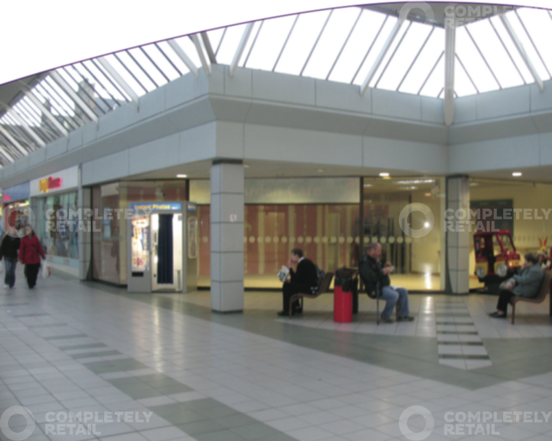 Unit 7, Abbeygate Shopping Centre - Picture 1