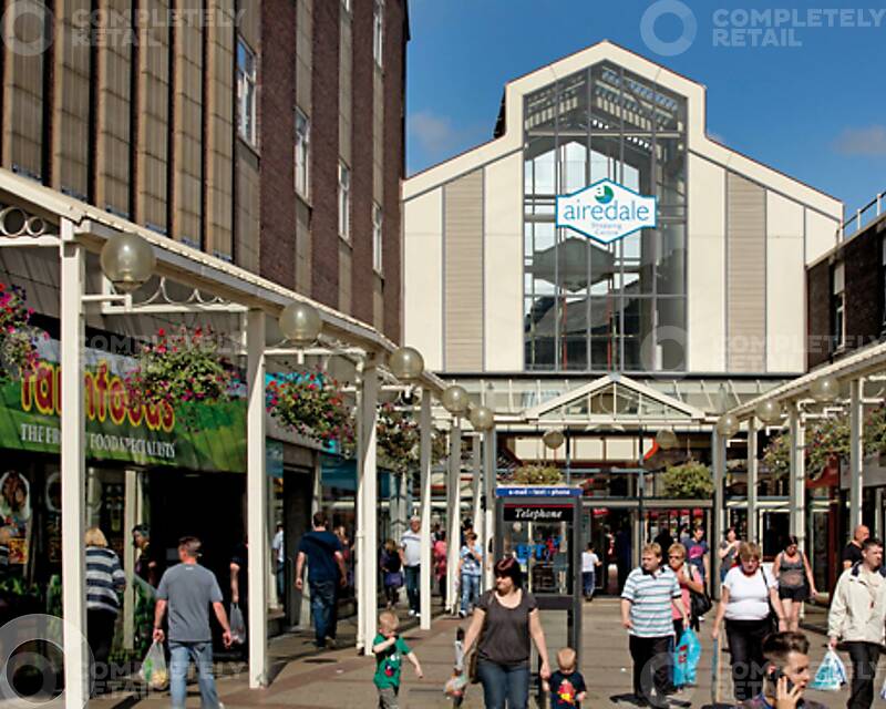 Unit 40 Brunswick Arcade, Airedale Shopping Centre, Keighley - Picture 2019-08-01-16-34-09