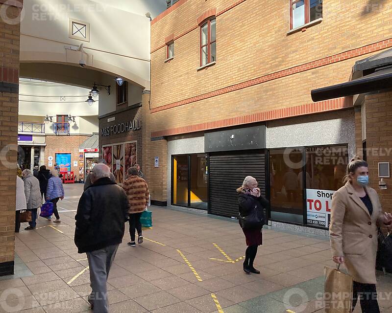 Unit 23, Carlton Lanes Shopping Centre, Castleford - Picture 2021-05-04-14-09-06