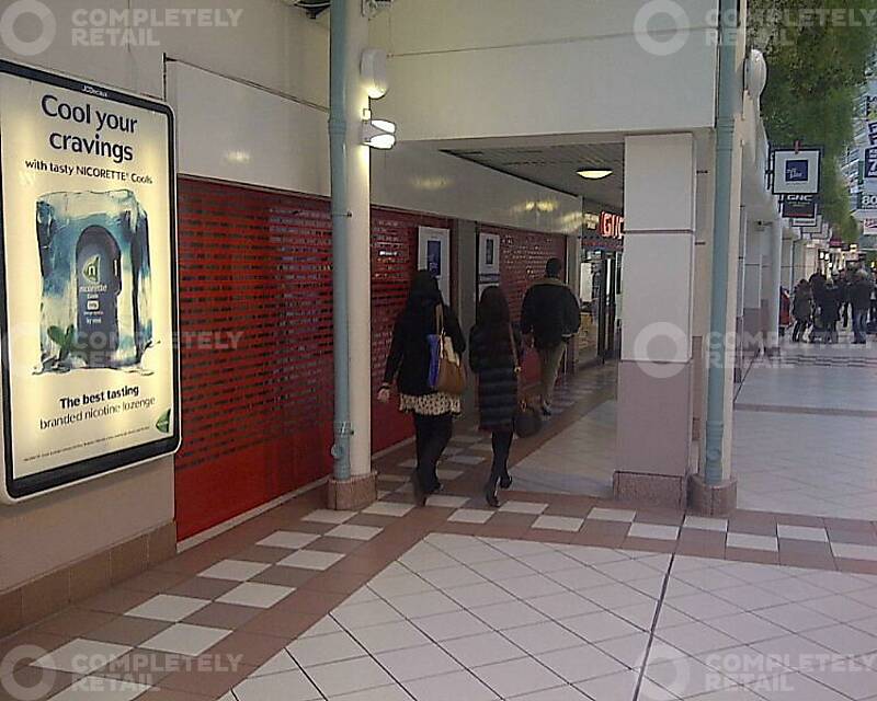 21 - 23a The Haymarket, Mill Gate Shopping Centre - Picture 1