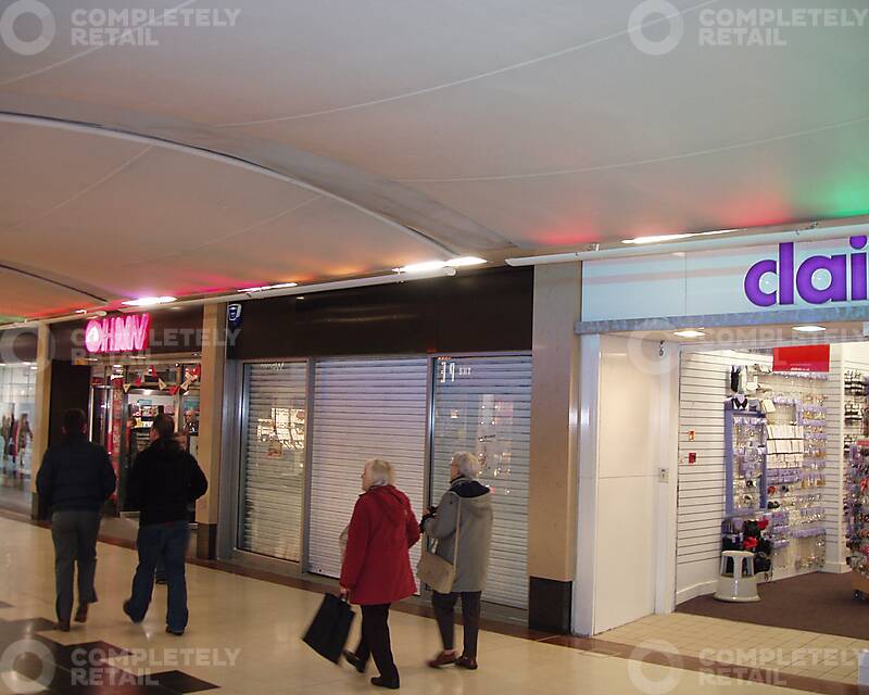 16 Kings Walk unit 26, Kings Walk Shopping Centre, and Associated properties - Picture 1