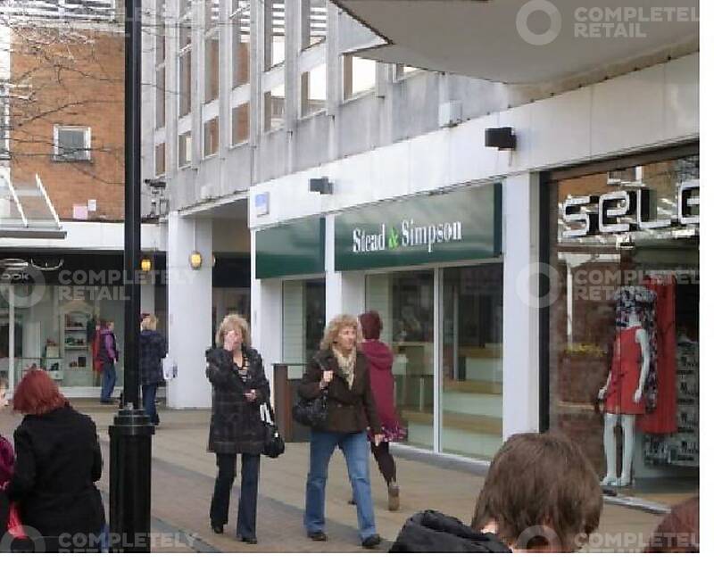 1 South Walk , Yate Shopping Centre - Picture 1