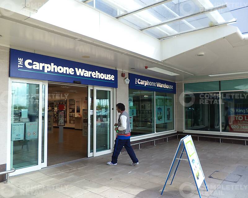 Unit 20, Gallions Reach Shopping Park, London - Gallions Reach Shopping Park - Picture 1