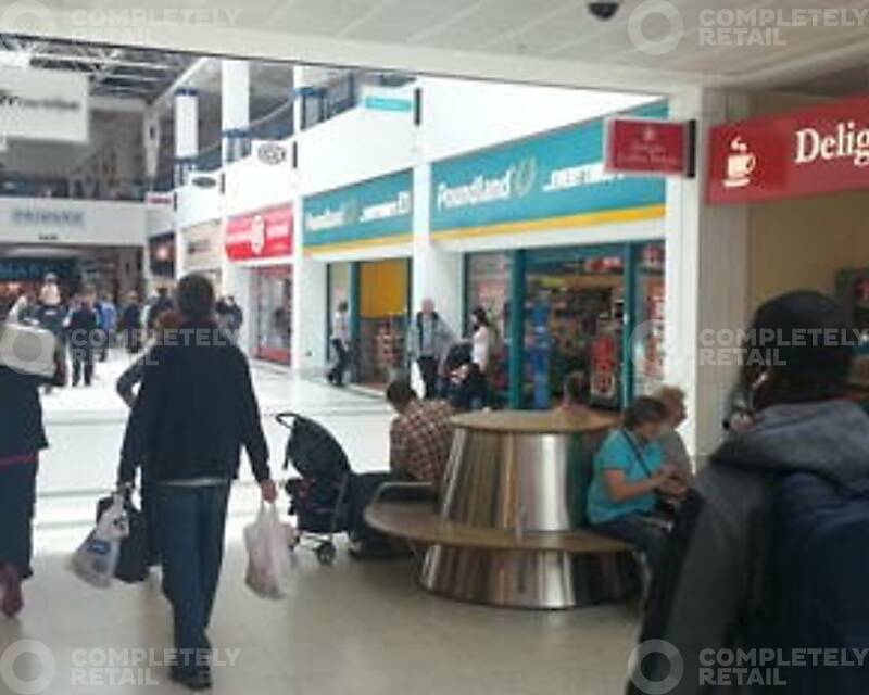 46-48 Evesham Walk, Kingfisher Shopping Centre - Picture 1