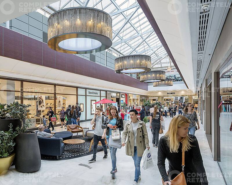 Units B5 Upper Level, Brent Cross Shopping Centre, Brent Cross - Picture 2025-05-07-11-36-53