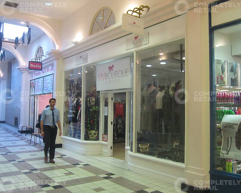 Unit 44, Cascades Shopping Centre