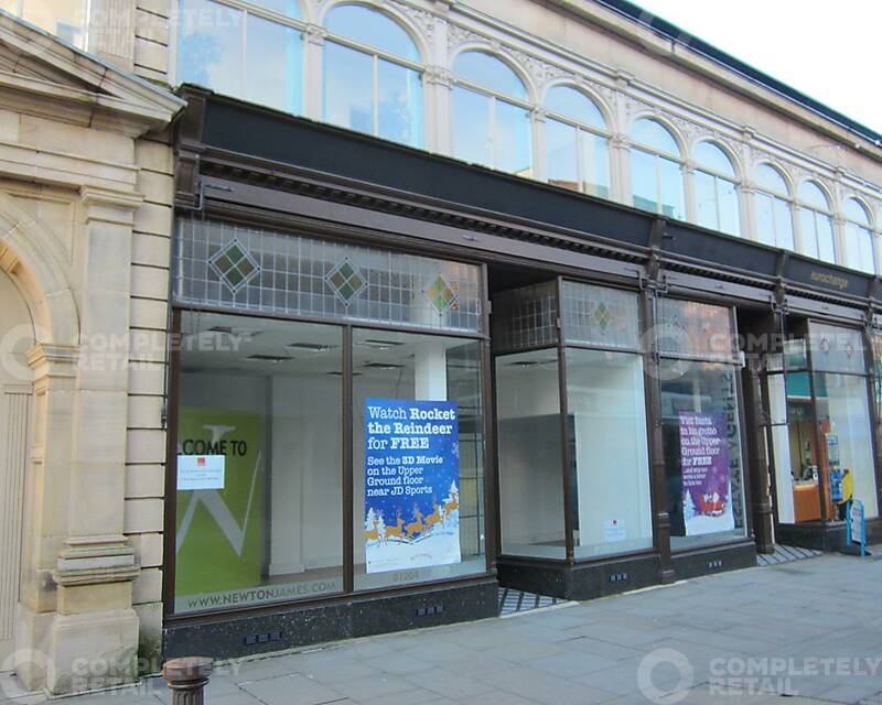 X1a/ X1b, Market Place Shopping Centre