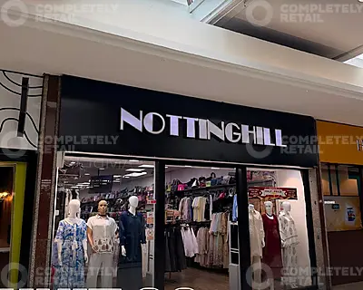 88, Stratford Shopping Centre