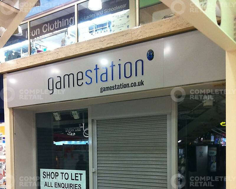 G14, Middleton Shopping Centre