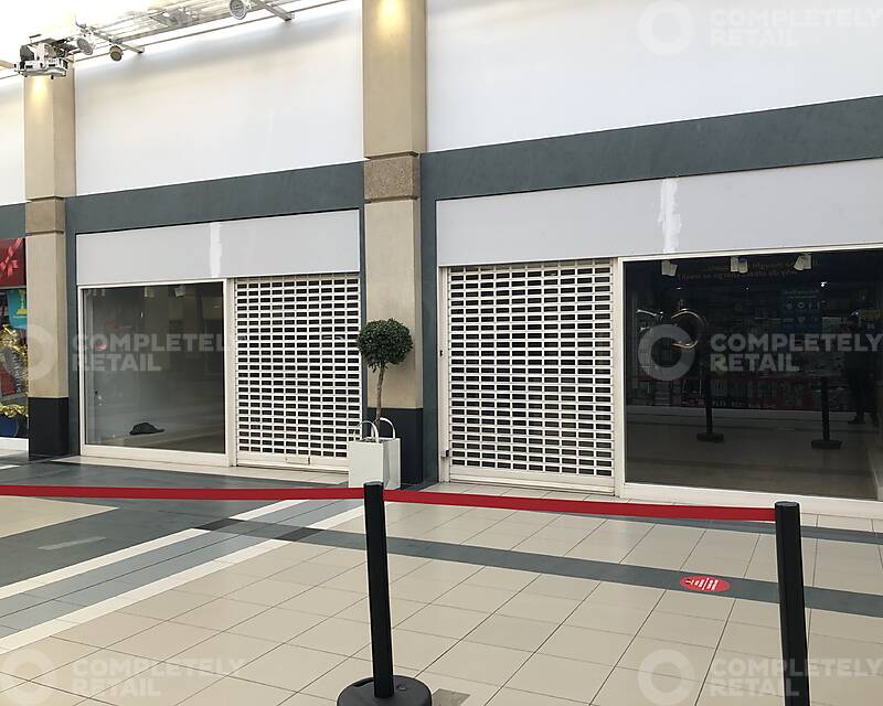 Units 37/38, The Piazza, Paisley - Picture 2021-05-04-16-41-52