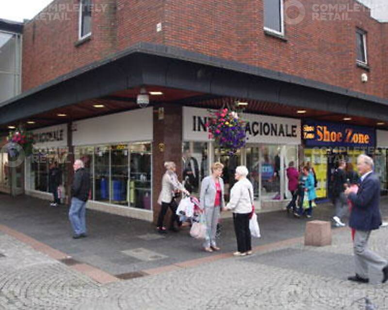 Unit 2, Burns Shopping Mall - Picture 1