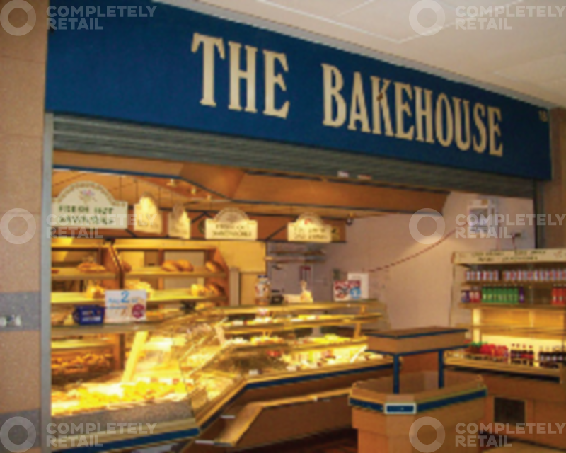 Unit 18 West Mall, Grays Shopping Centre - Picture 1