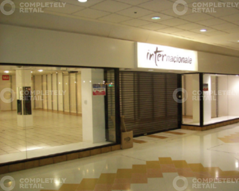 Unit 26 West Mall, Grays Shopping Centre - Picture 1