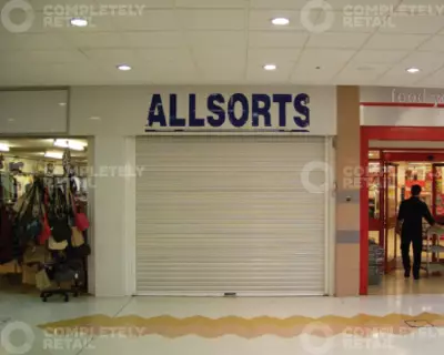 Unit 29/29A, Grays Shopping Centre