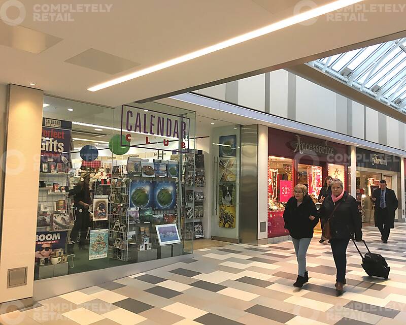 24 Grace Reynolds Walk, The SQ Camberley, Camberley - Picture
