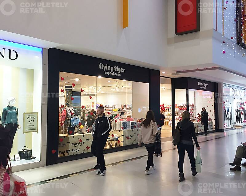 36, Evesham Walk, Kingfisher Shopping Centre, Redditch - Picture 1