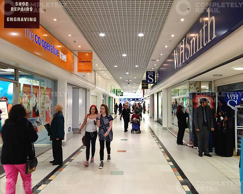 11, New Walk, Kingfisher Shopping Centre - Picture 1