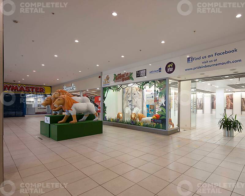 1st Floor Unit 3, Richmond Gardens Shopping Centre - Picture 1
