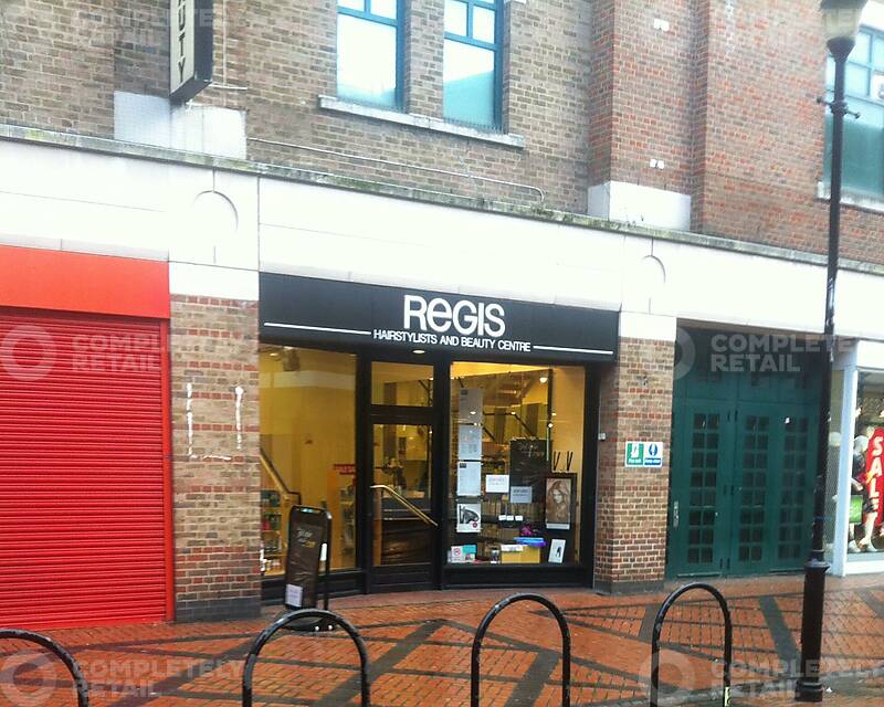9 Queens Road - Picture 1