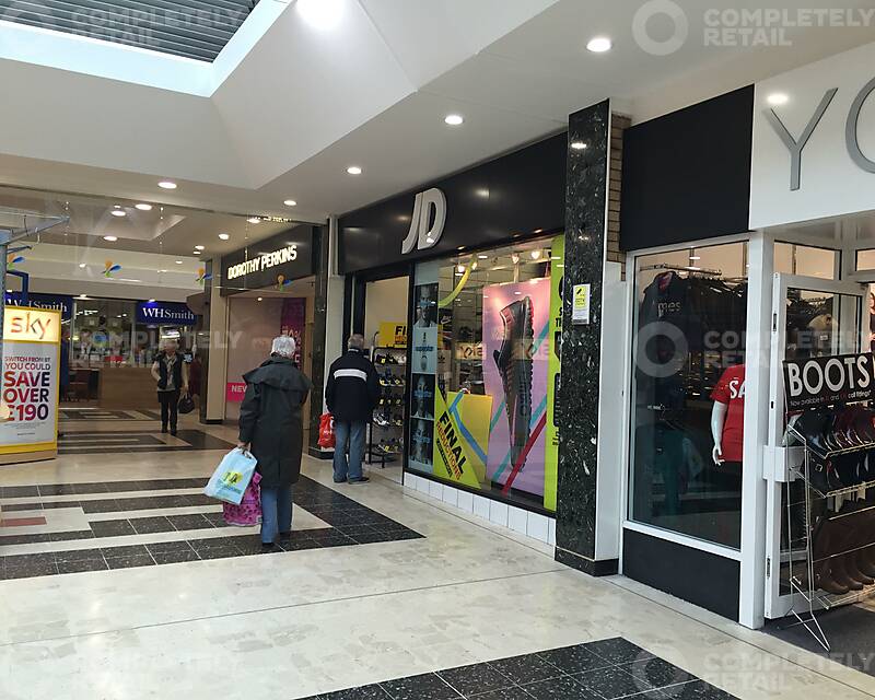 14 The Mall, Newlands Shopping Centre - Picture 1