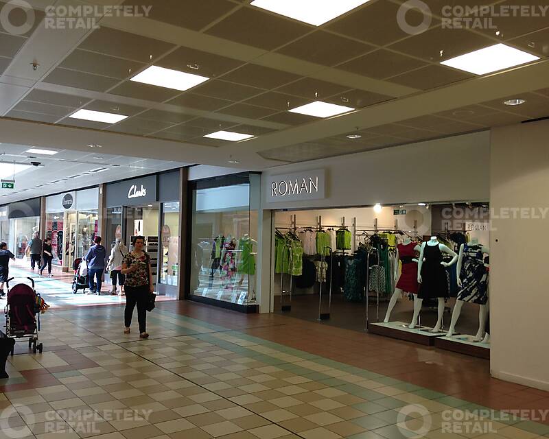 Unit H, Middleton Grange Shopping Centre - Picture 1
