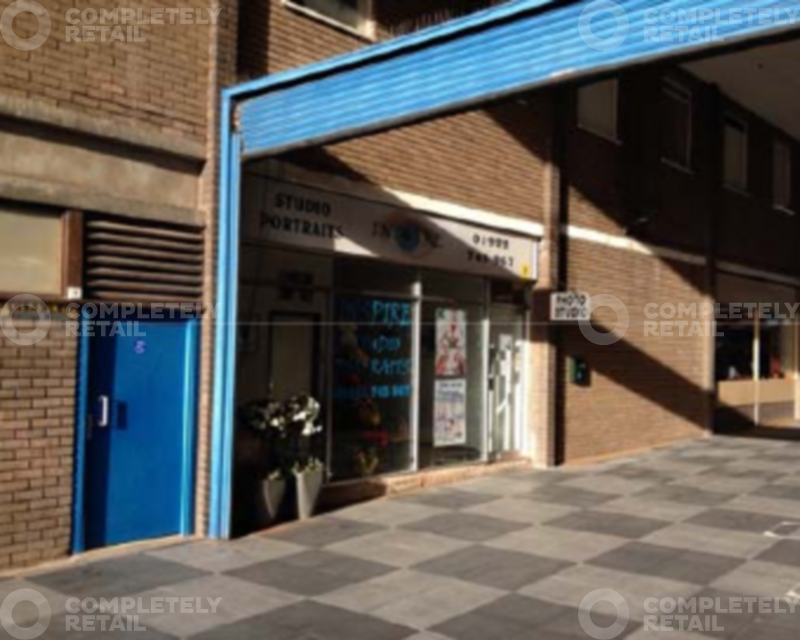 Unit 48 Court Parade, Aldridge Shopping Centre - Picture 1