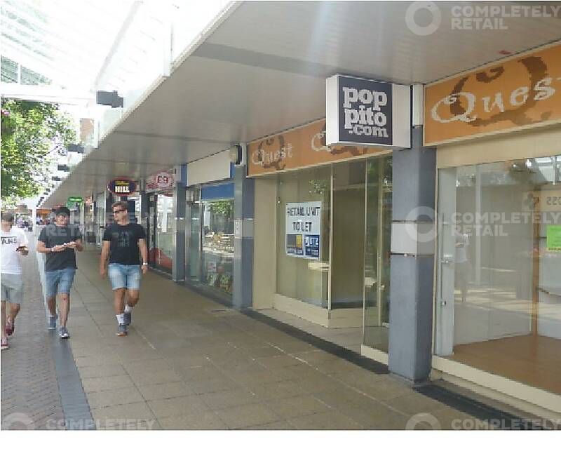 33 North Walk , Yate Shopping Centre - Picture 1