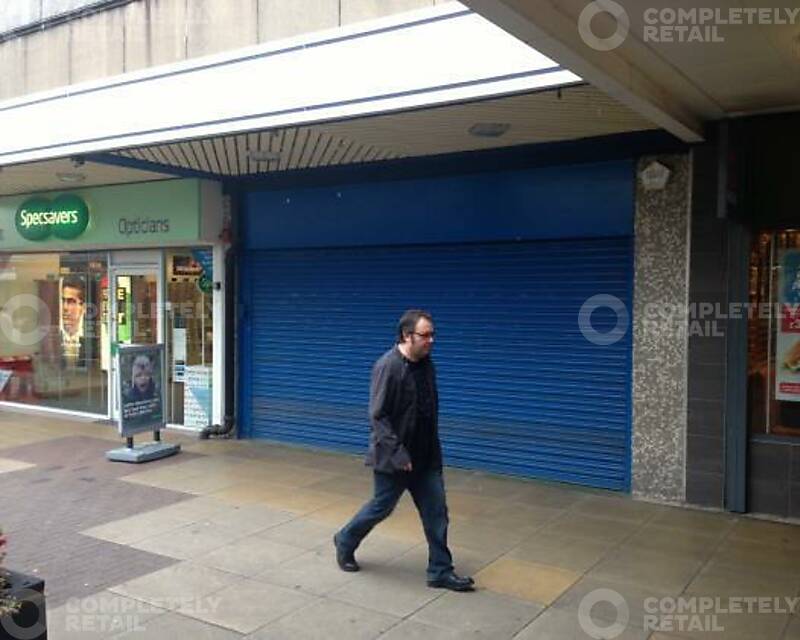16 The Mall, The Mall Shopping Centre - Picture 2