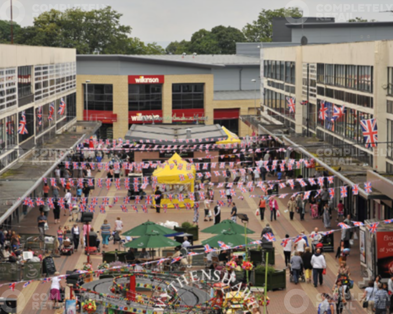 20 The Birtles, Wythenshawe Town Centre - Picture 1