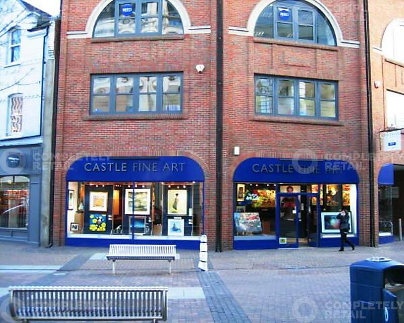 Kingston upon Thames - 14-18 Fife Road - Picture 1