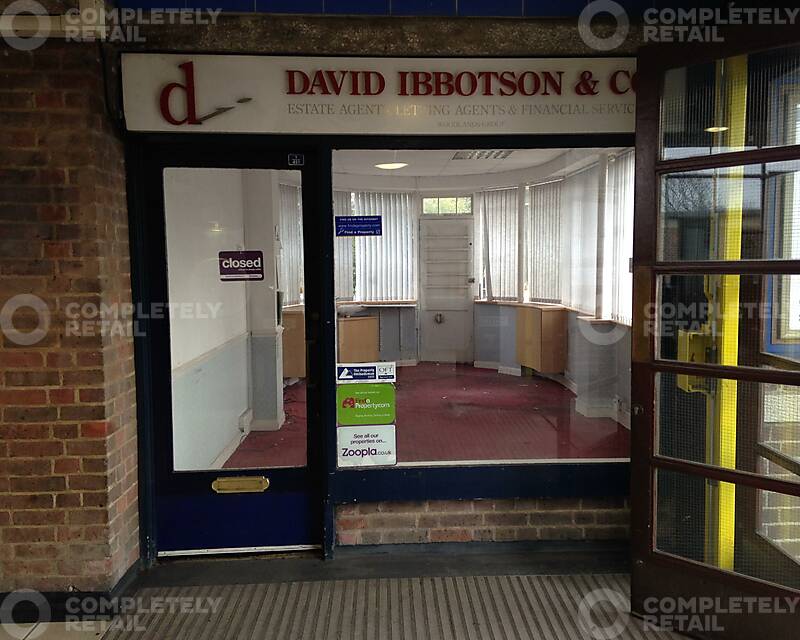 Retail Unit, Osterley London Underground Station - Picture 1