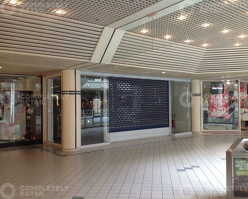 G14, Princes Quay Shopping Centre - Picture 1