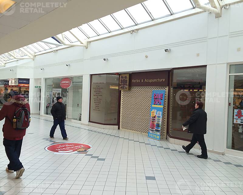 G29, Princes Quay Shopping Centre - Picture 1
