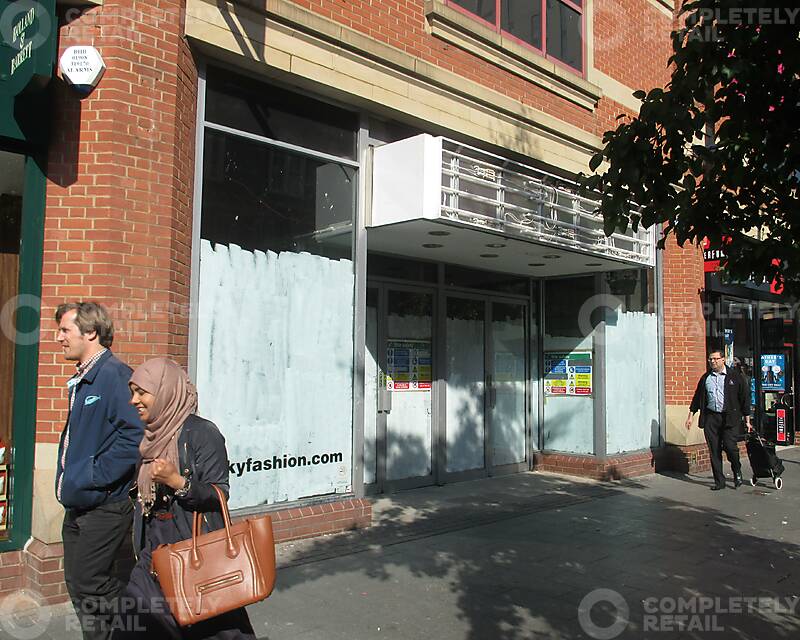 Unit 2, Vicarage Fields Shopping Centre