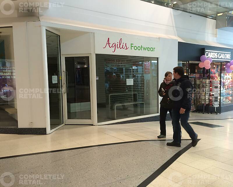 Unit G15, The Plaza Shopping Centre, Oxford Street - Picture 1