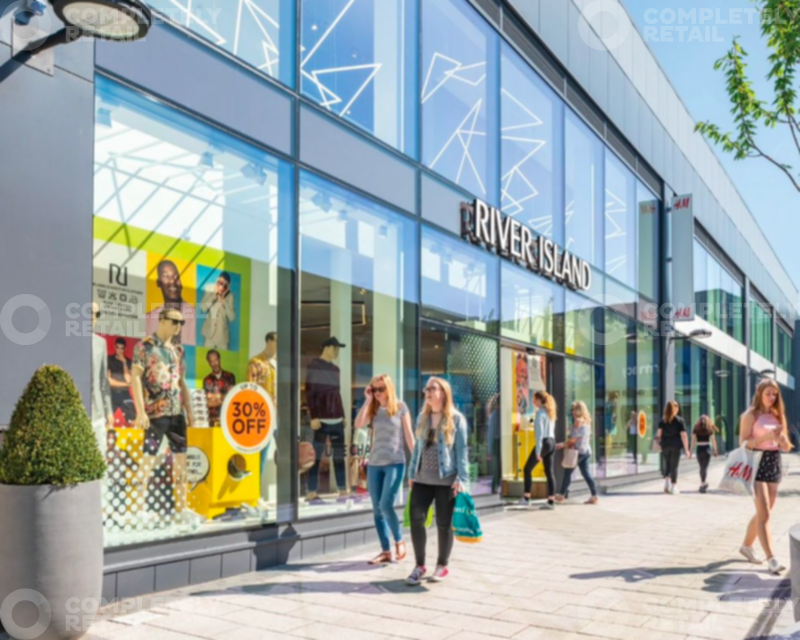 37, Orchard Centre, Didcot - Picture 2025-07-16-14-00-48