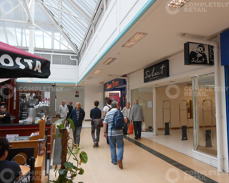 Unit 11, Ryemarket Shopping Centre - Picture