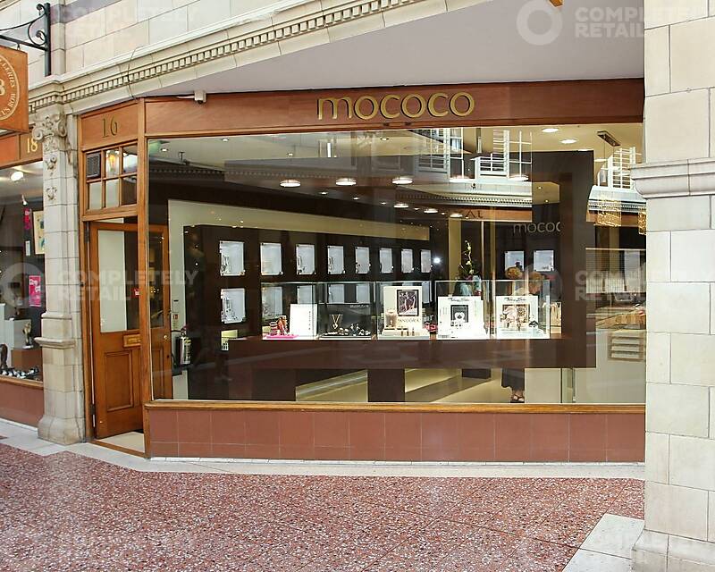 16 St Michael's Row, The Grosvenor Shopping Centre - Picture 2