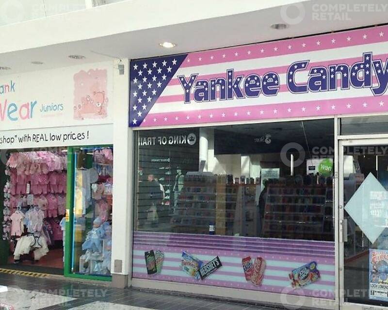 72 Sylvania Way , Clyde Shopping Centre - Picture 1