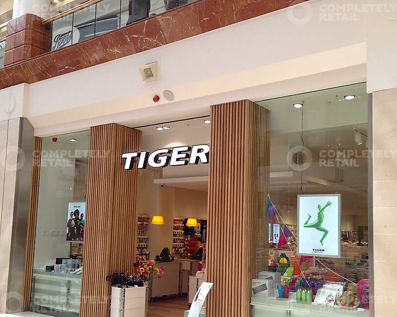 L61, Intu Merry Hill - Picture 1